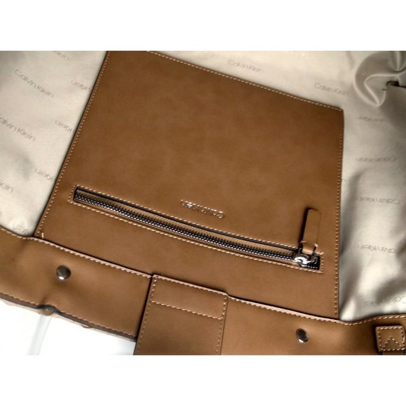Calvin Klein MORGAN TOTE - Picture 7 of 8